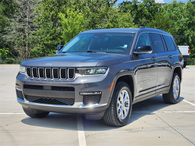Used 2022 Jeep Grand Cherokee L Limited image 4