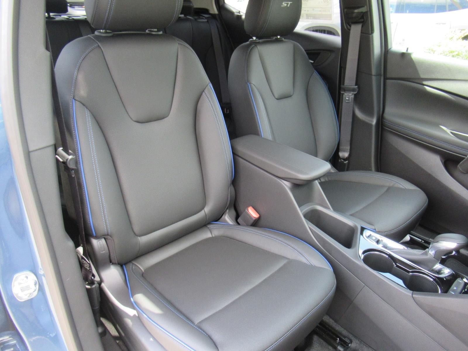 New 2026 Buick Encore GX Sport Touring w/ Comfort Package FWD image 9