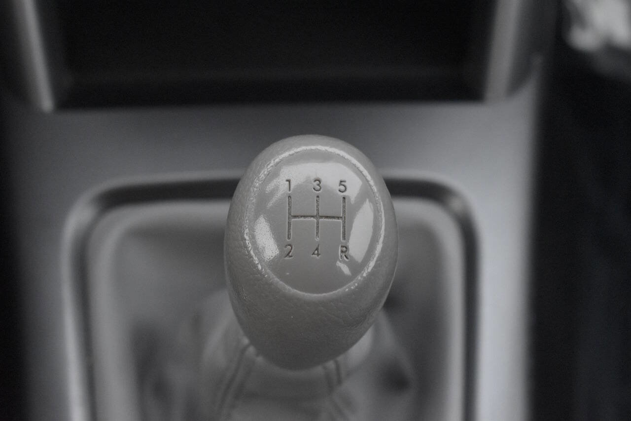 Used 2012 Subaru Forester 2.5X w/ Alloy Wheel Pkg image 29