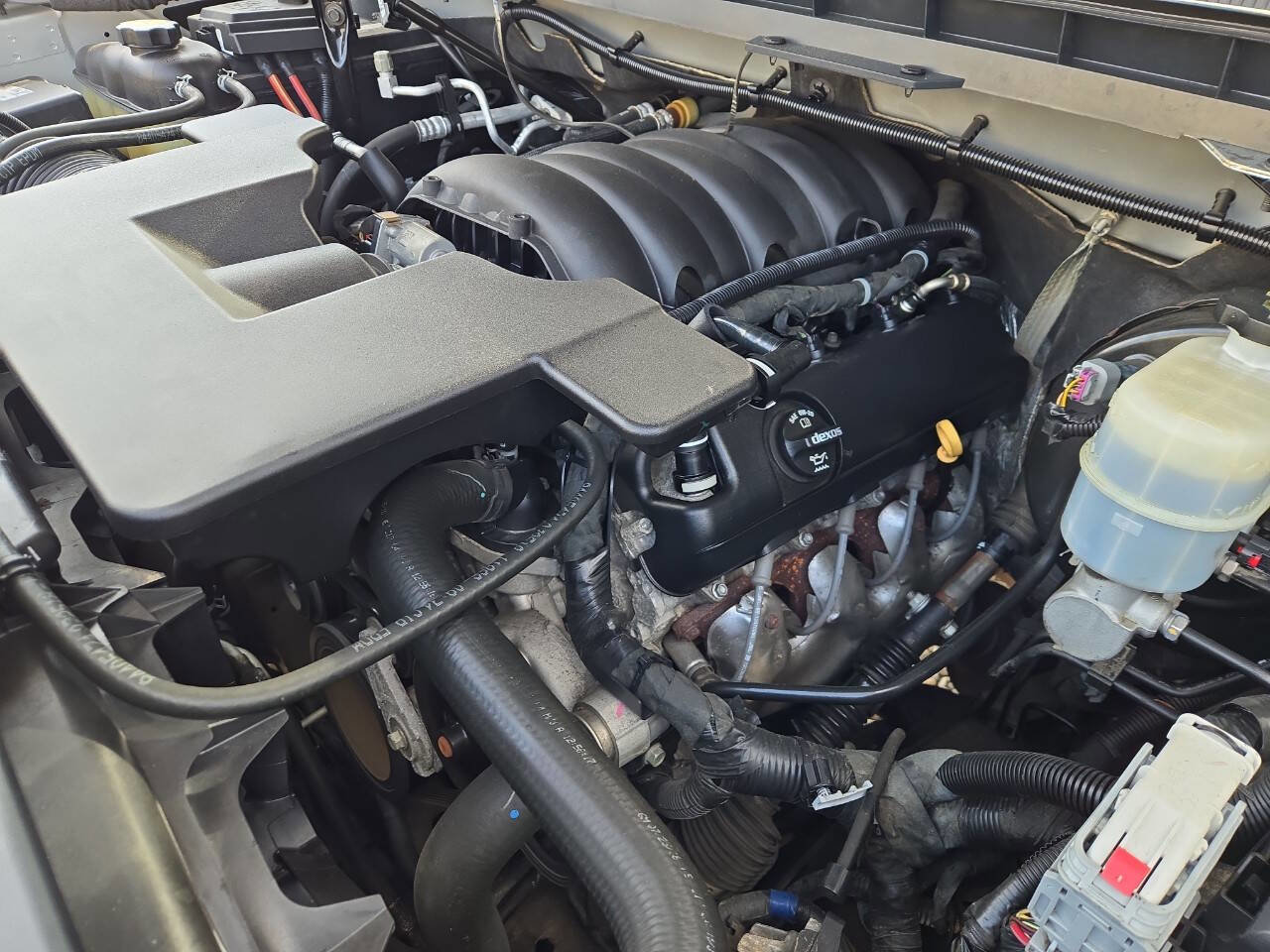Used 2018 Chevrolet Silverado 1500 LT w/ All Star Edition AWD/4WD image 13