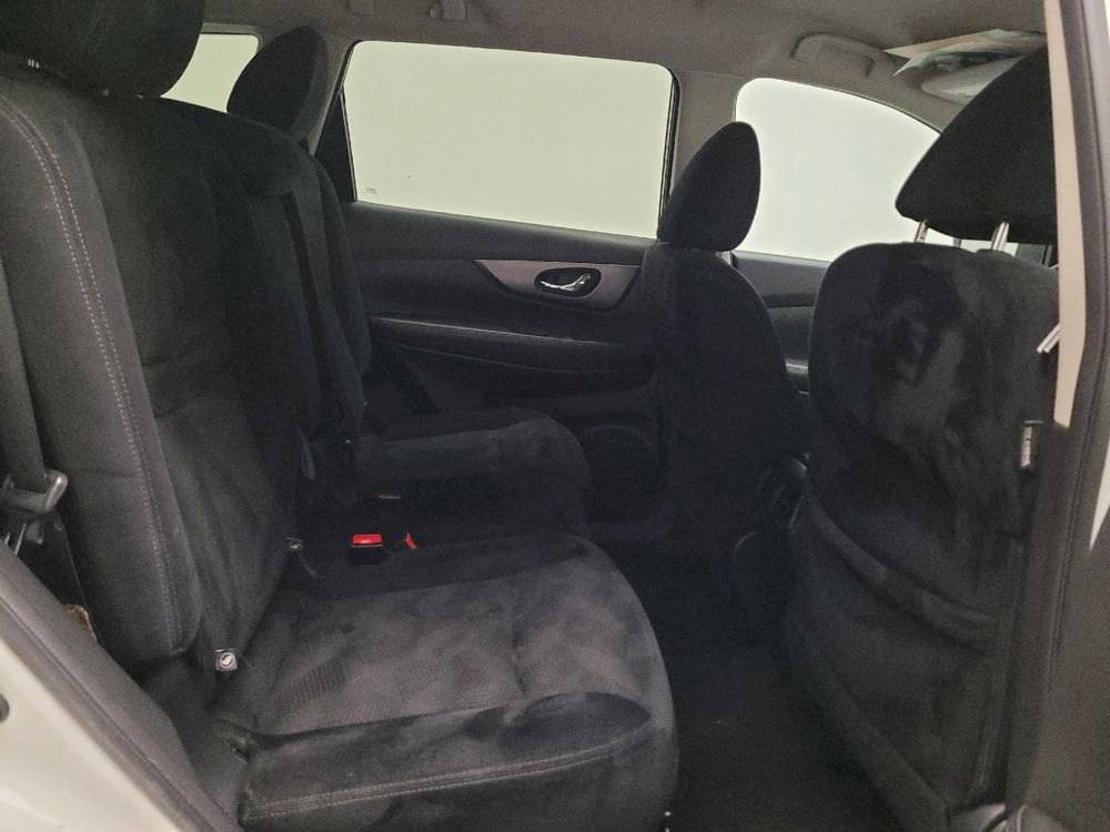 Used 2016 Nissan Rogue S w/ S Family Package FWD image 19
