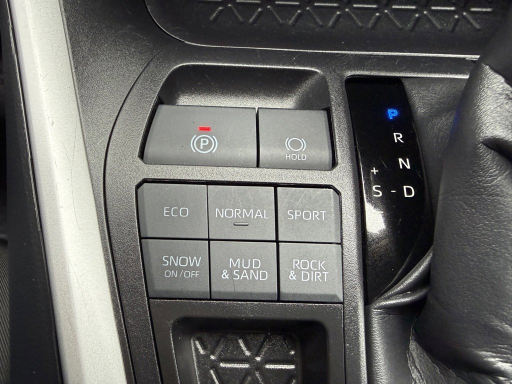 Certified 2025 Toyota RAV4 XLE image 24