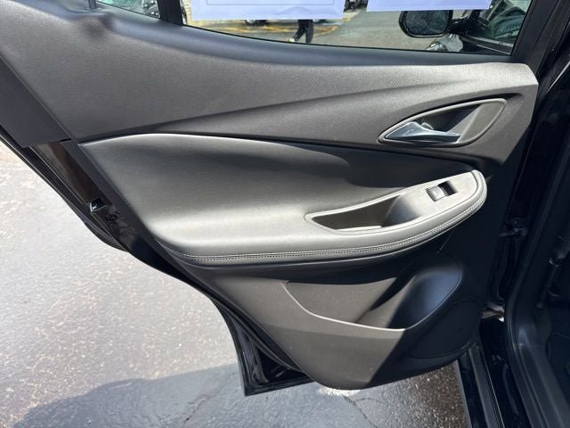 Used 2023 Buick Encore GX Select w/ Sport Touring Package FWD image 17