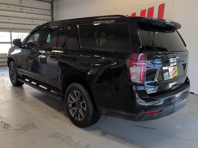 Used 2023 Chevrolet Suburban Z71 AWD/4WD image 2