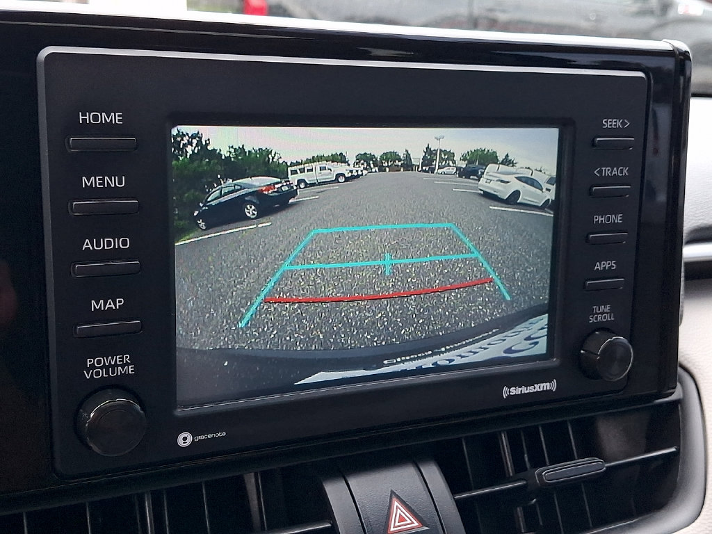 Used 2022 Toyota RAV4 XLE w/ Convenience Package AWD/4WD image 4
