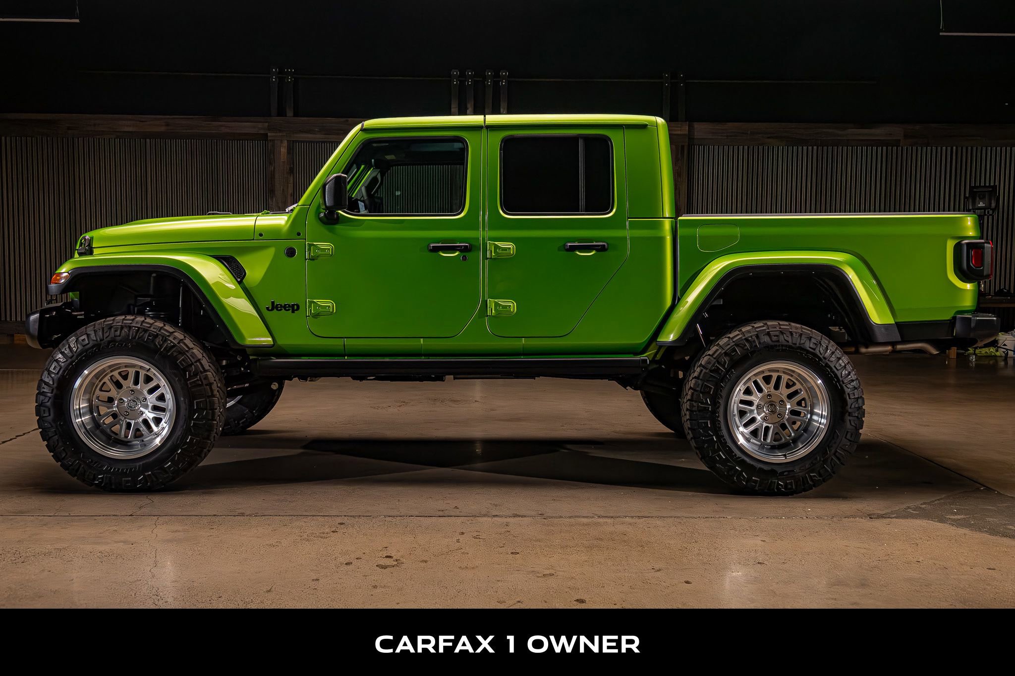 Used 2025 Jeep Gladiator Sport AWD/4WD image 5