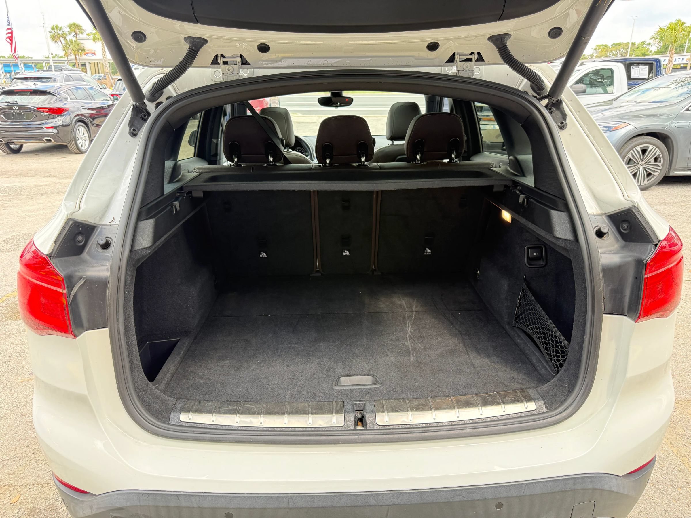 Used 2018 BMW X1 xDrive28i w/ Convenience Package AWD/4WD image 8