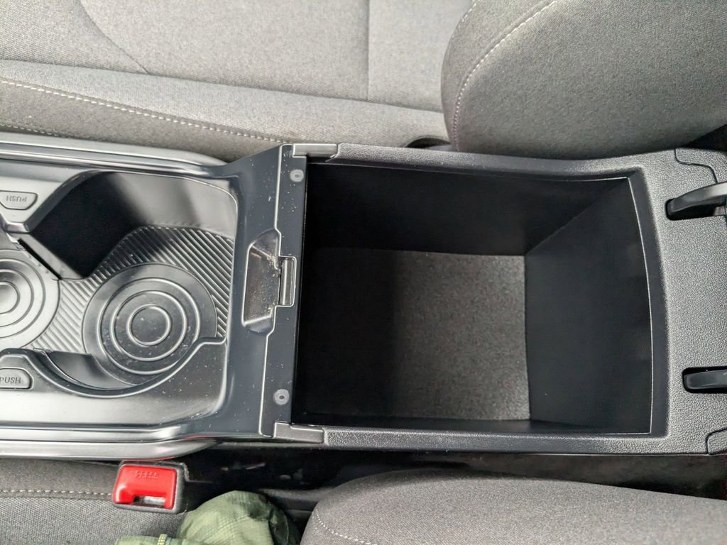 Used 2025 Kia K4 LXS image 29