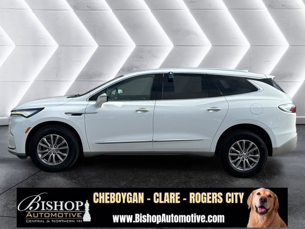 Used 2023 Buick Enclave Essence w/ LPO, Floor Liner Package AWD/4WD image 15