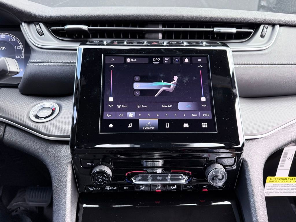 New 2025 Jeep Grand Cherokee Laredo X image 16