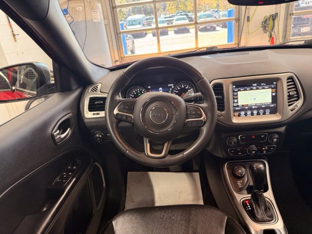 Used 2021 Jeep Compass Latitude AWD/4WD image 19