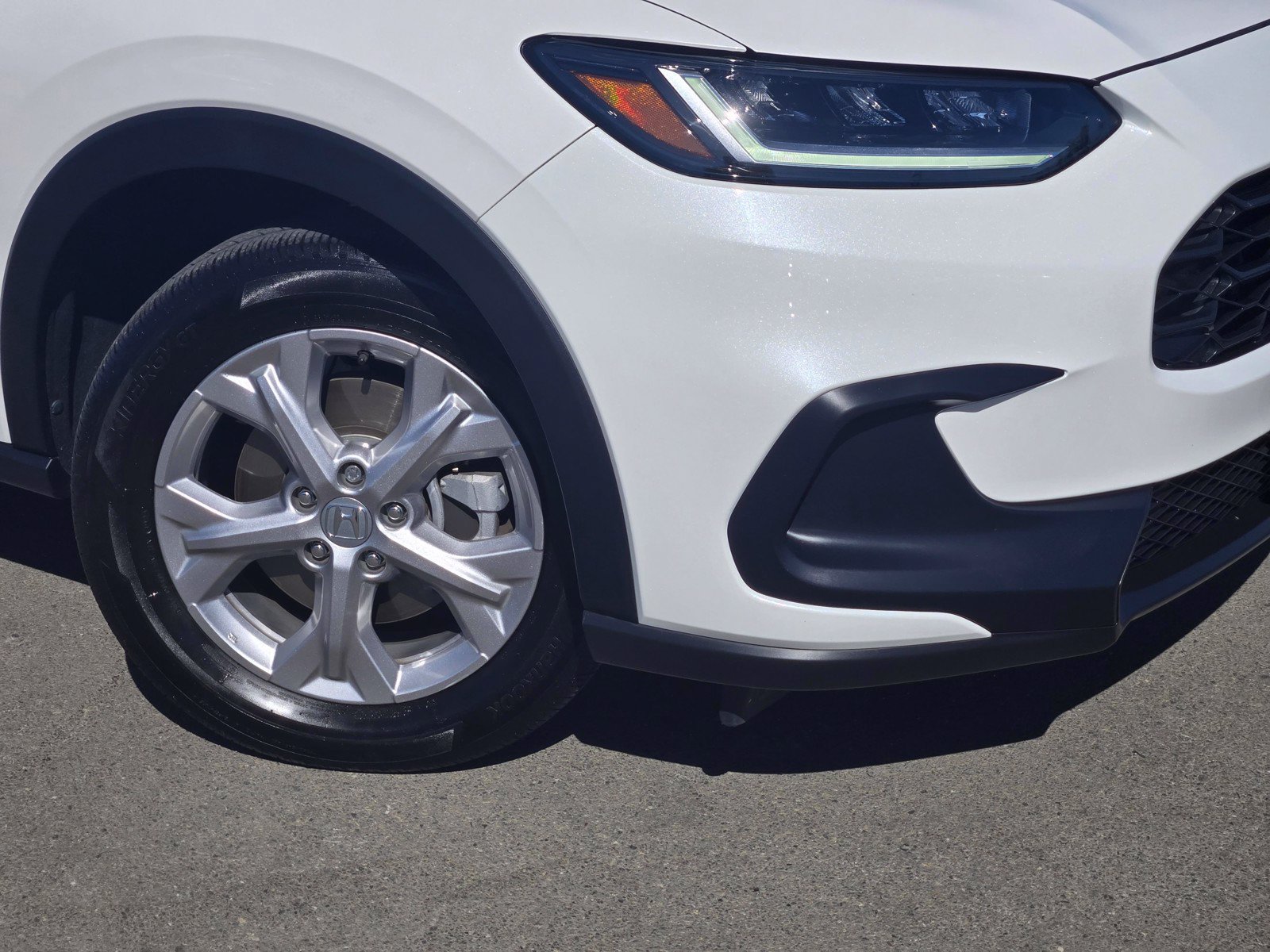 Used 2025 Honda HR-V LX image 9