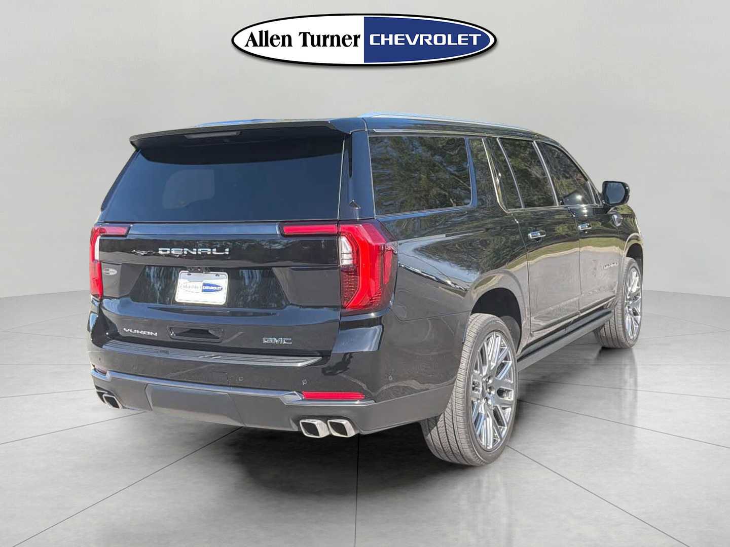 Used 2025 GMC Yukon XL Denali Ultimate image 4