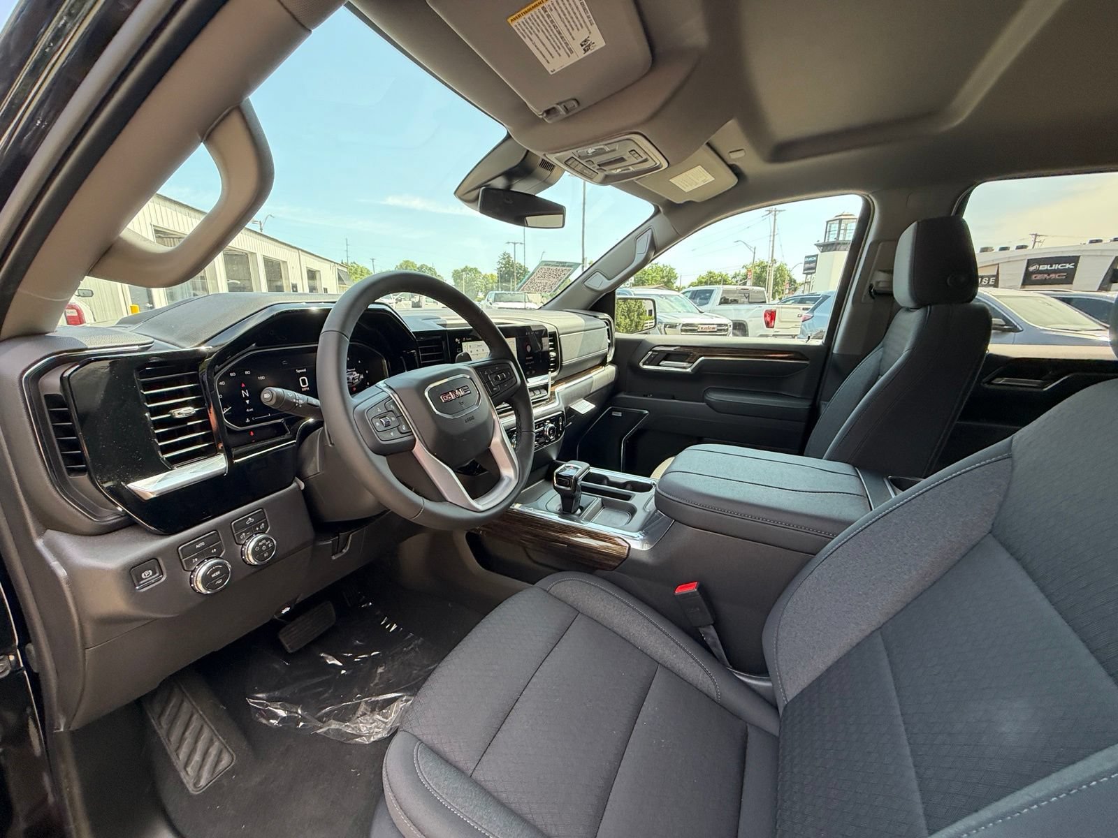 New 2026 GMC Sierra 1500 Elevation w/ Preferred Package AWD/4WD image 4