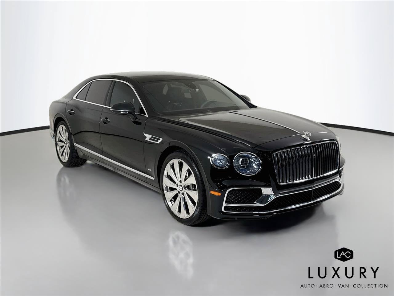 Used 2022 Bentley Flying Spur V8 AWD/4WD image 3