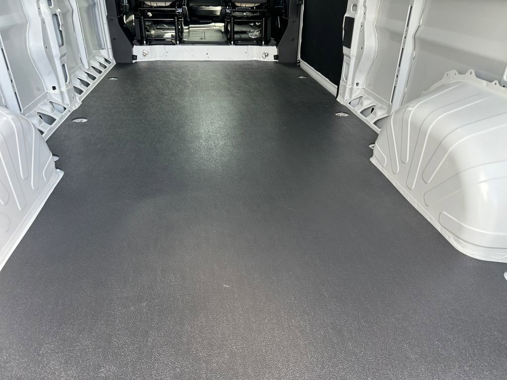 New 2025 RAM ProMaster 2500 w/ Quick Order Package 22G SLT image 17