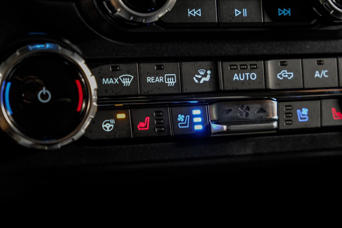 Used 2026 Ford F450 Platinum AWD/4WD image 27