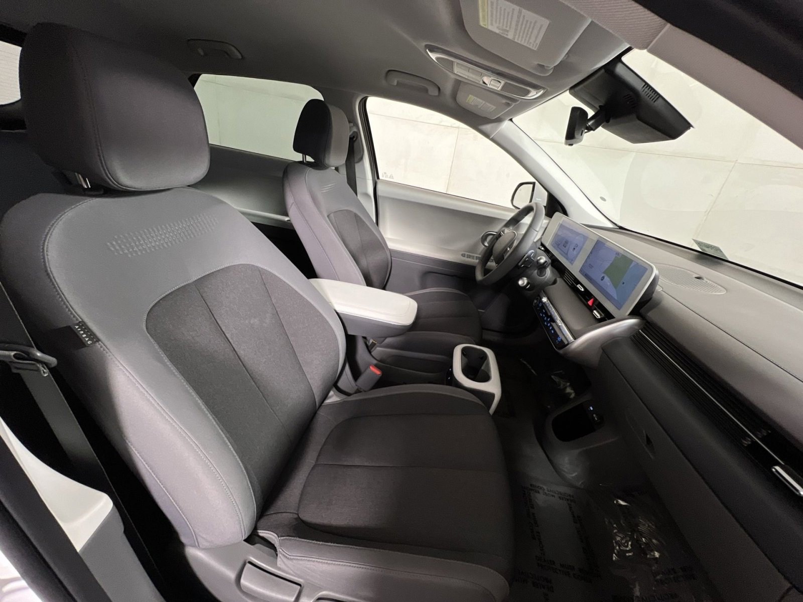 Used 2024 Hyundai Ioniq 5 SEL image 26