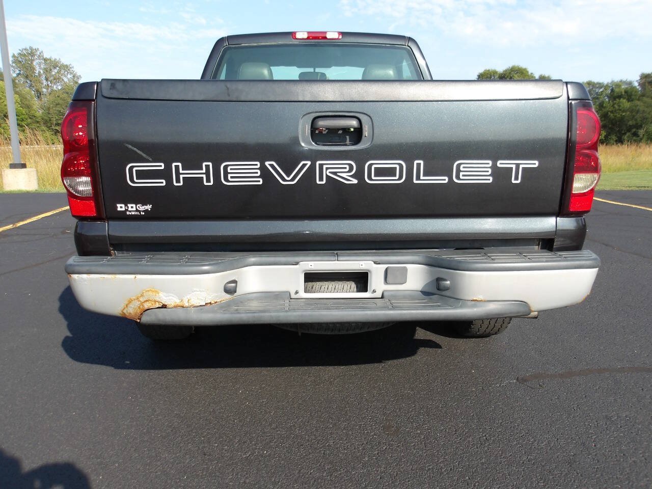 Used 2005 Chevrolet Silverado 1500 W/T RWD image 31