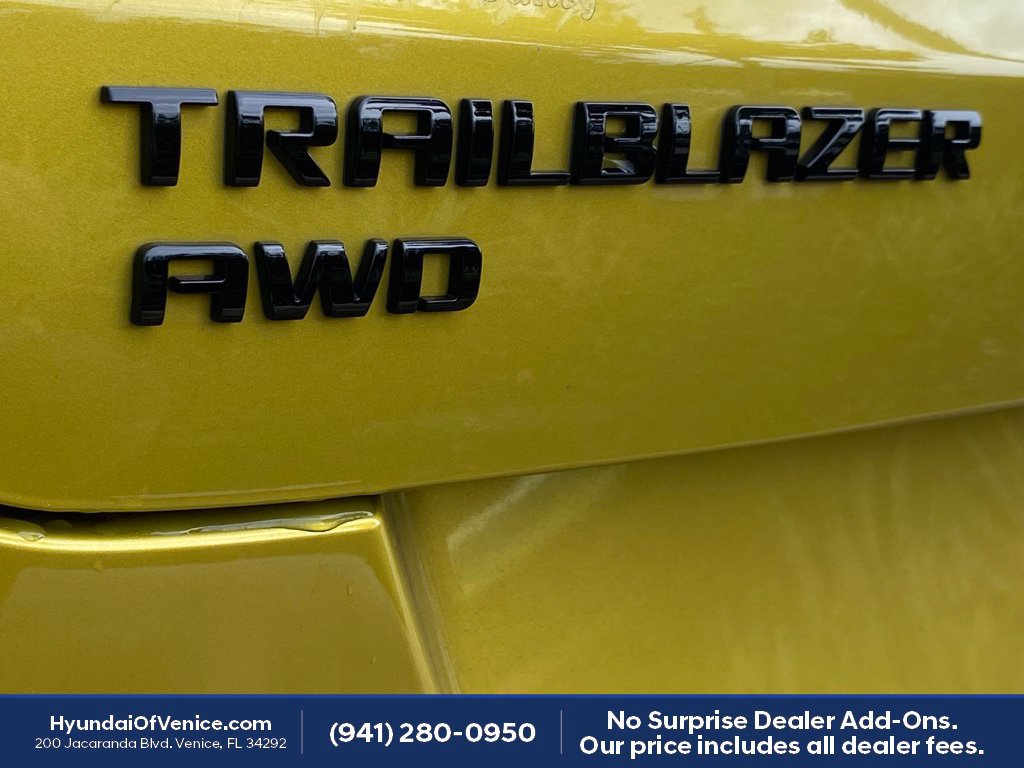 Used 2024 Chevrolet TrailBlazer RS w/ Driver Confidence Package AWD/4WD image 22