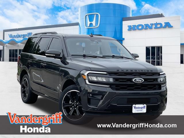 Used 2022 Ford Expedition Limited RWD image 1