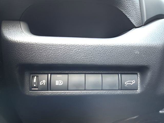 Used 2021 Toyota RAV4 XLE w/ Convenience Package image 22