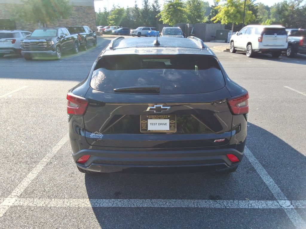 New 2026 Chevrolet Trax RS w/ Sunroof Package FWD image 6