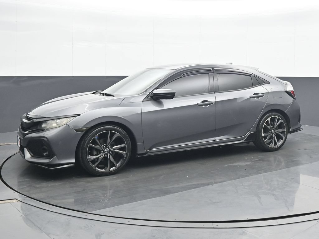 Used 2017 Honda Civic Sport image 2