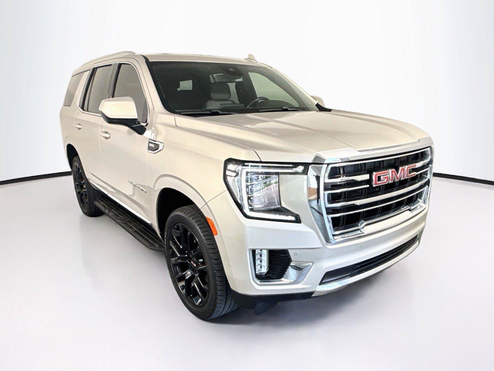 Used 2023 GMC Yukon SLT AWD/4WD image 8