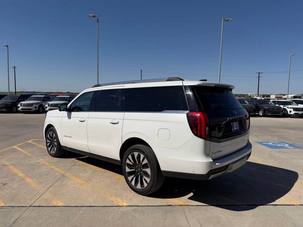 Used 2025 Ford Expedition Max Platinum w/ Driver's Package AWD/4WD image 5