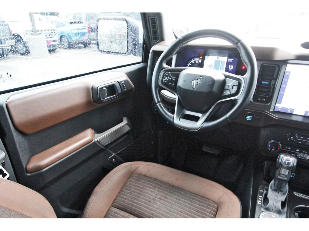Certified 2022 Ford Bronco Outer Banks w/ Sasquatch Package AWD/4WD image 11