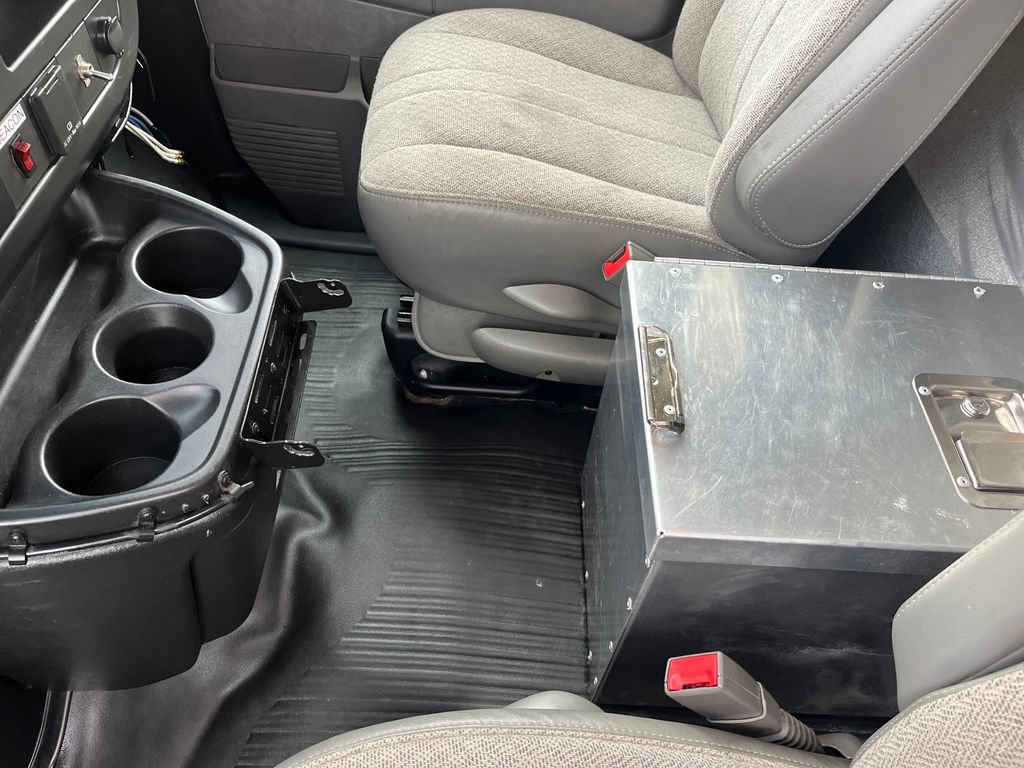 Used 2020 Chevrolet Express 2500 w/ Driver Convenience Package RWD image 27