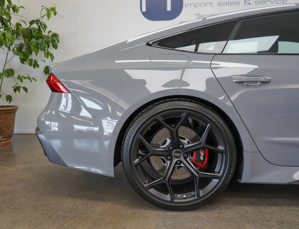 Used 2025 Audi RS 7 Performance AWD/4WD image 17