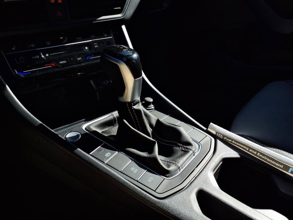 New 2025 Volkswagen Jetta SE image 18