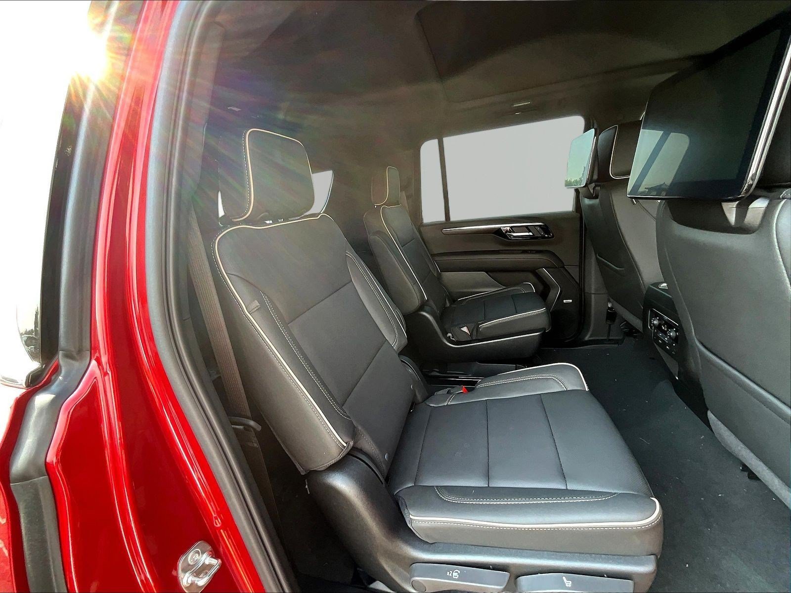 New 2026 Chevrolet Suburban Premier AWD/4WD image 20