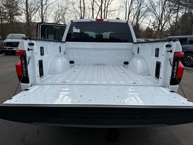 Used 2025 Ford F150 Lightning XLT AWD/4WD image 21