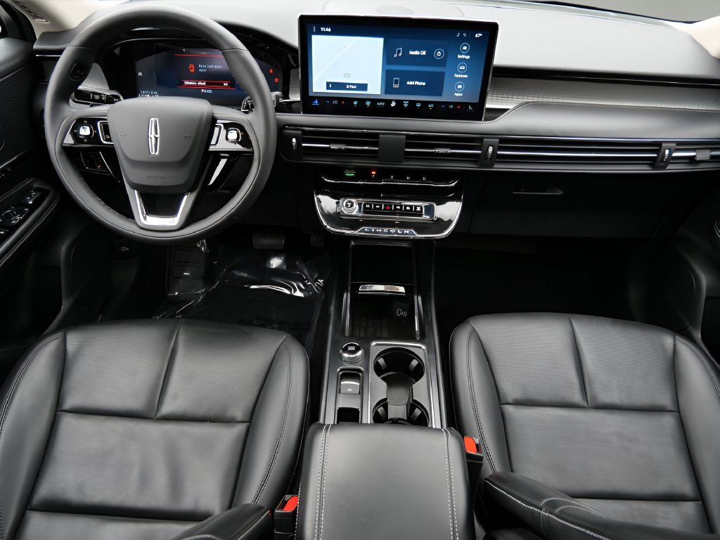 Used 2024 Lincoln Corsair AWD w/ Equipment Group 101A image 14