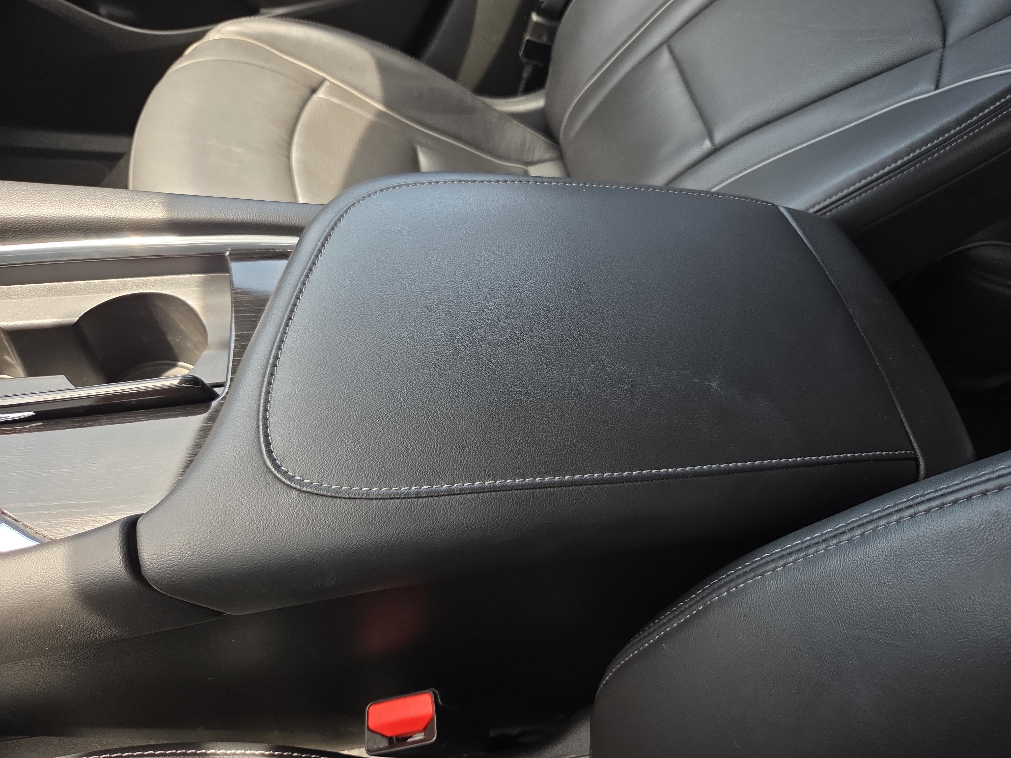 Used 2019 Buick Enclave Avenir w/ Avenir Technology Package FWD image 26