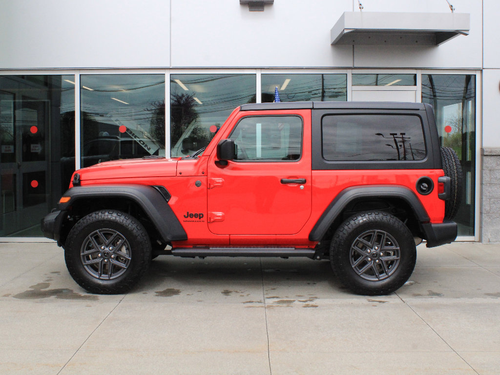Certified 2024 Jeep Wrangler Sport AWD/4WD image 5