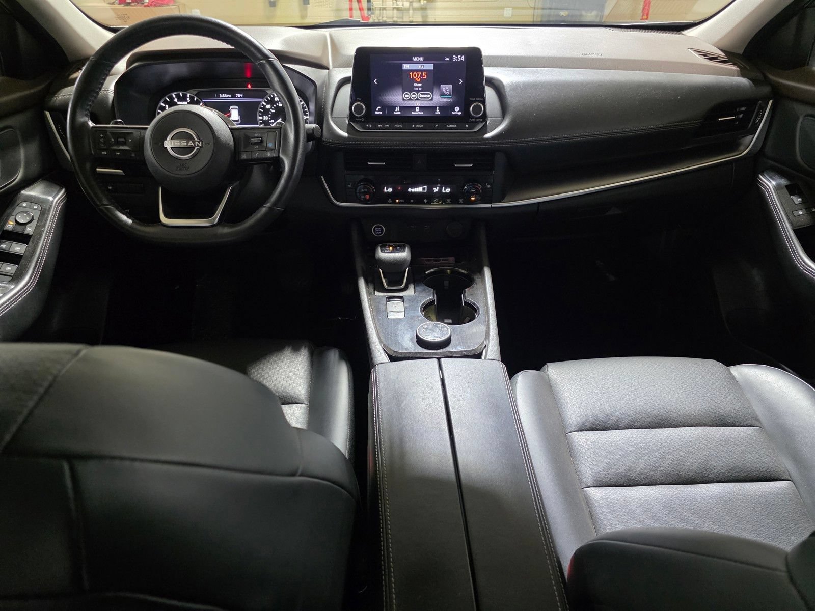 Used 2023 Nissan Rogue SV w/ SV Premium B Package AWD/4WD image 14