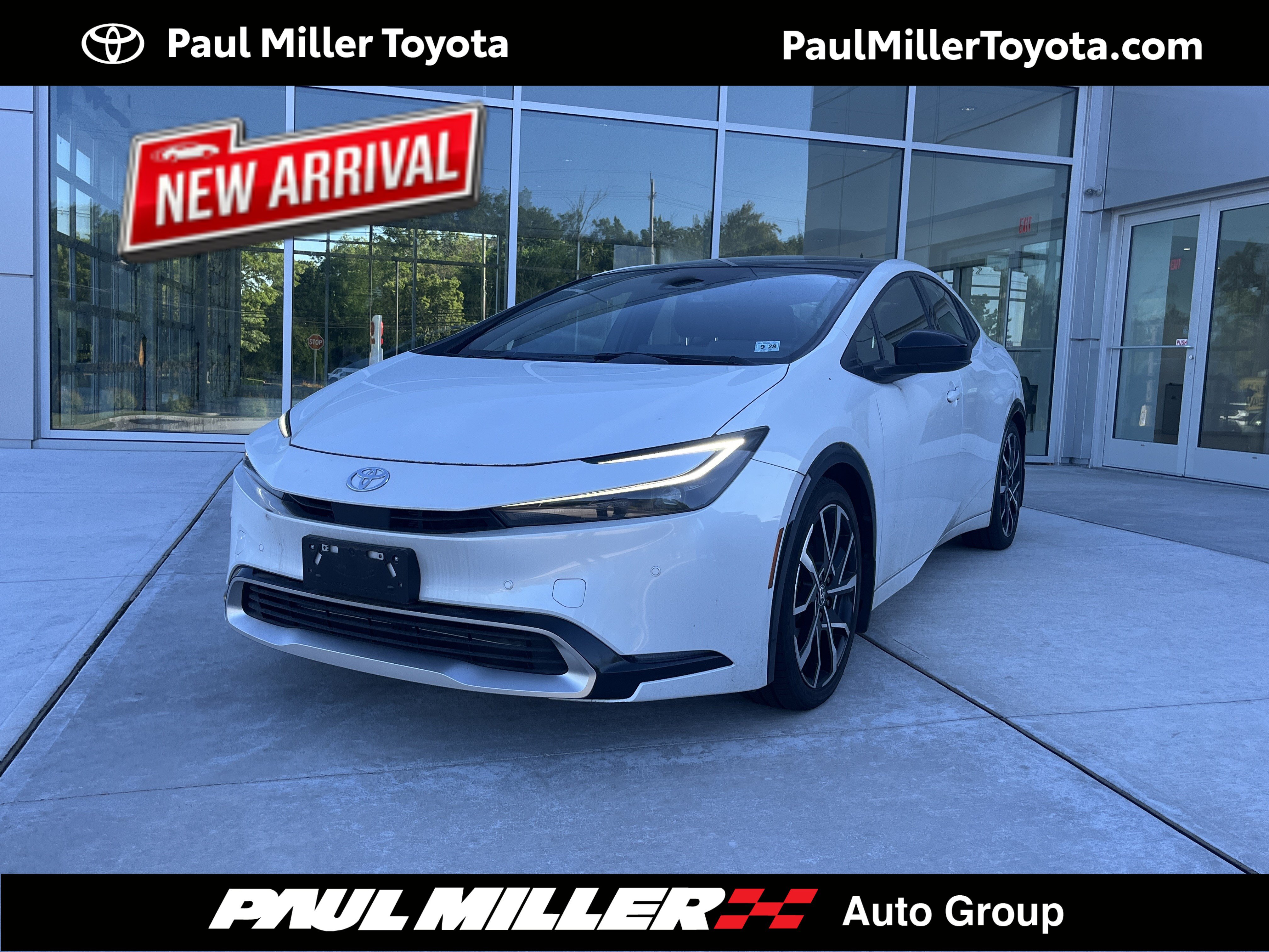 Certified 2023 Toyota Prius Prime FWD image 1