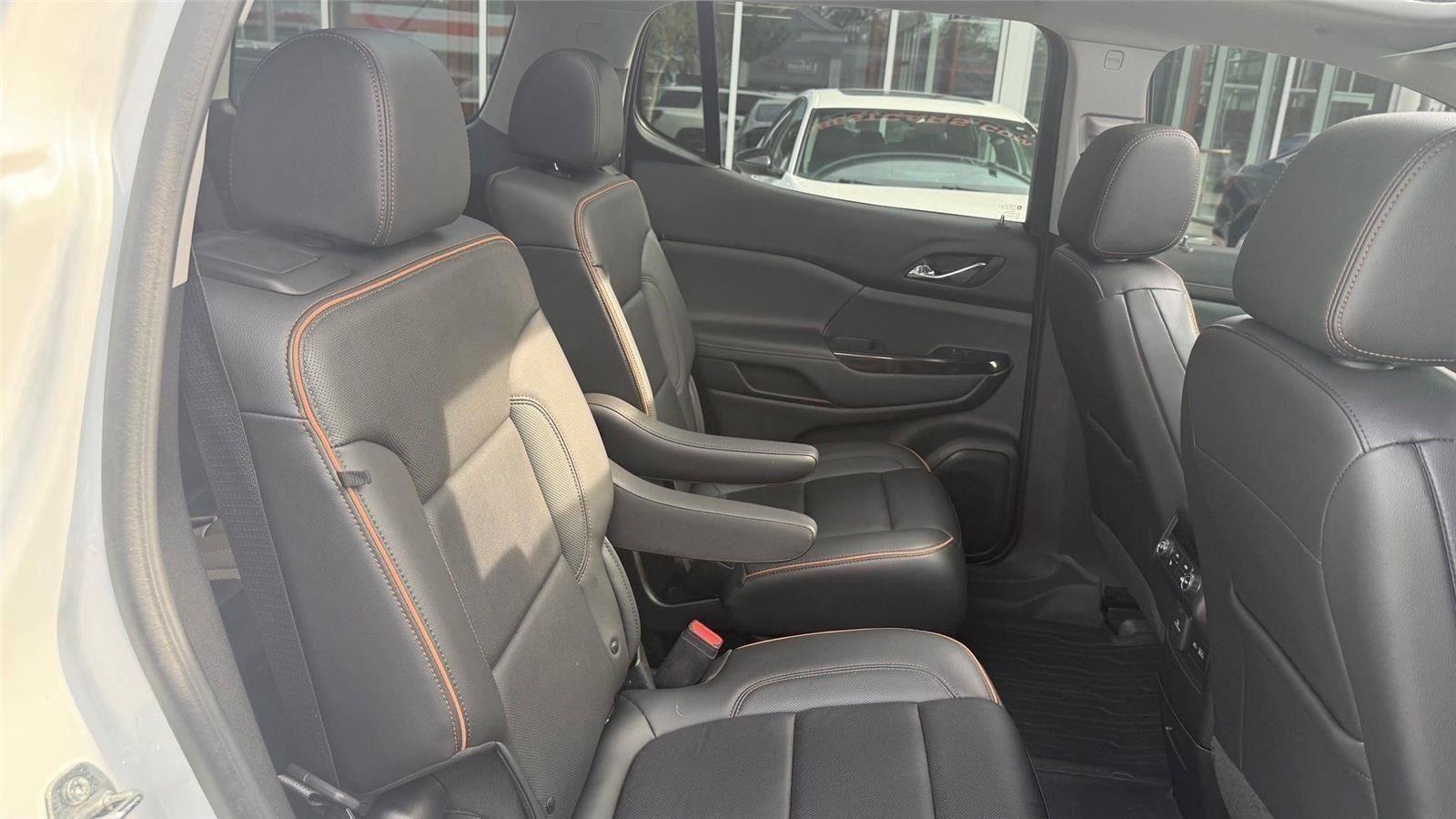 Used 2023 GMC Acadia AT4 w/ Technology Package AWD/4WD image 15