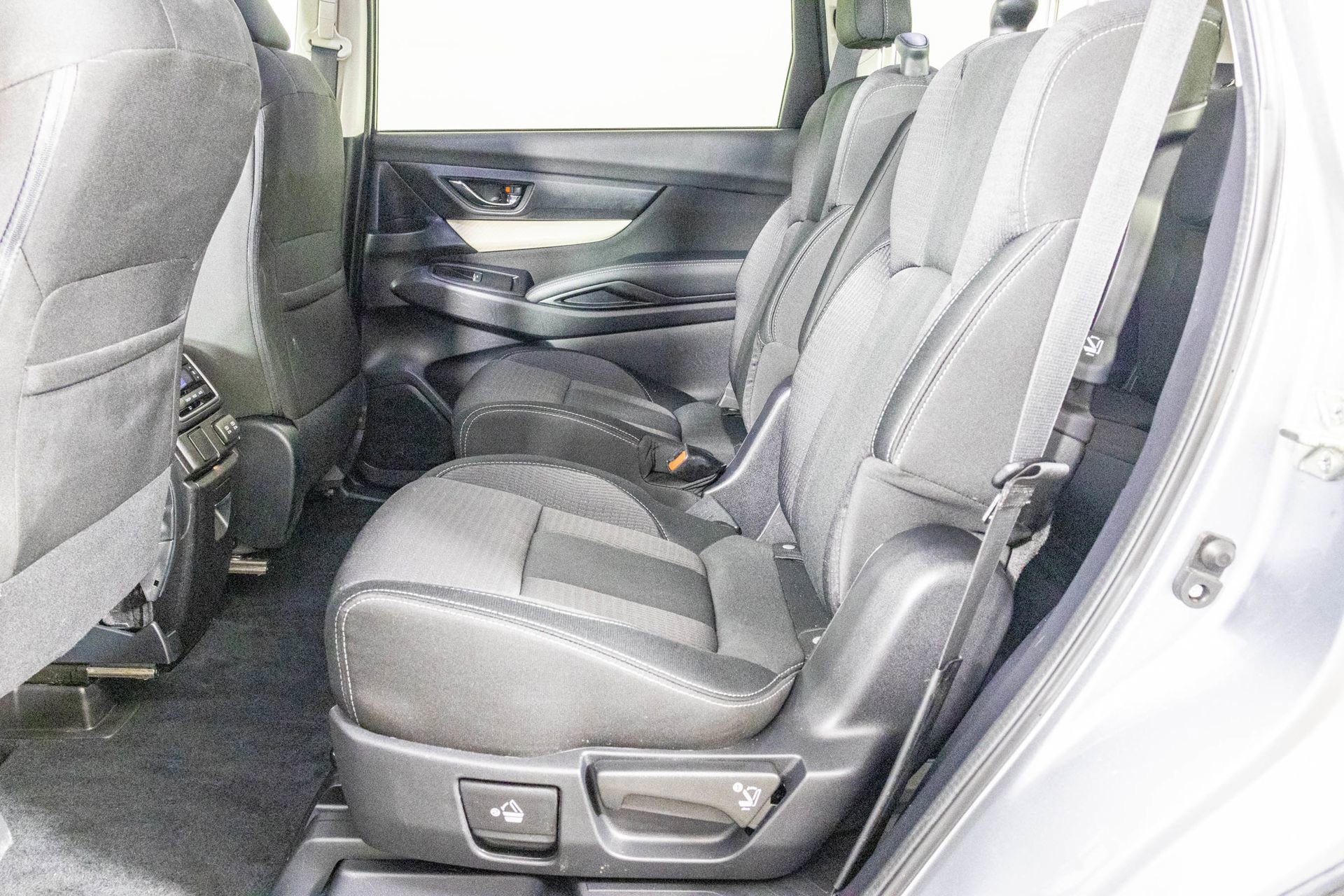 Used 2021 Subaru Ascent Premium w/ Convenience Package image 40