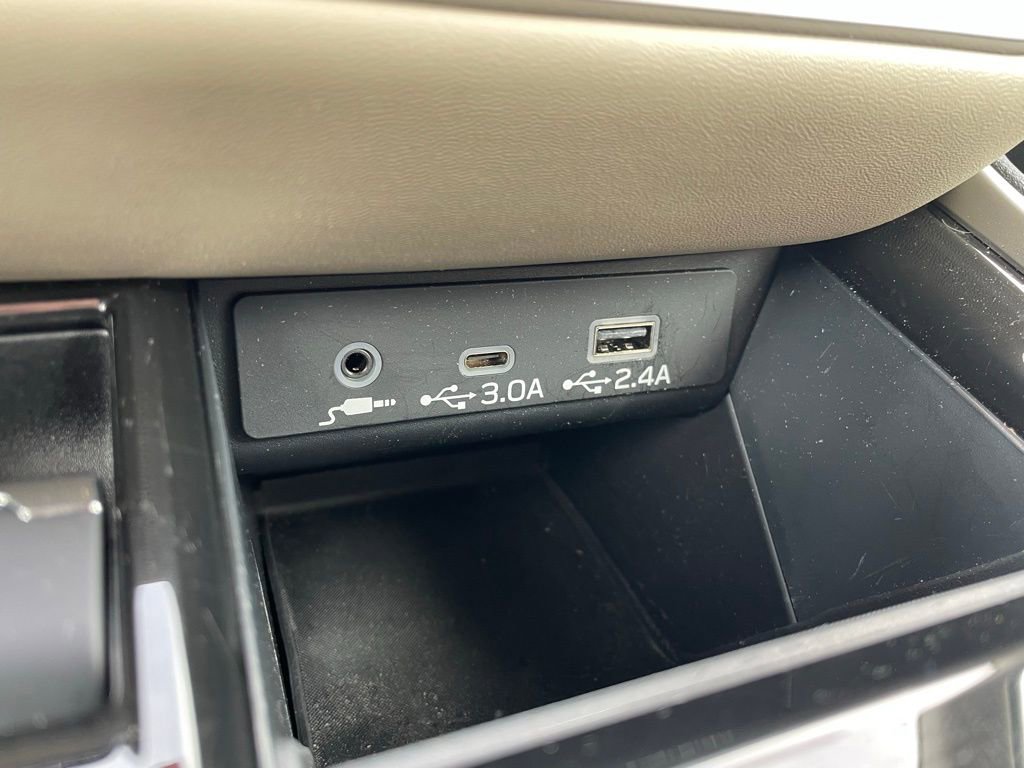 Used 2025 Subaru Outback Limited XT w/ Popular Package #2 image 19