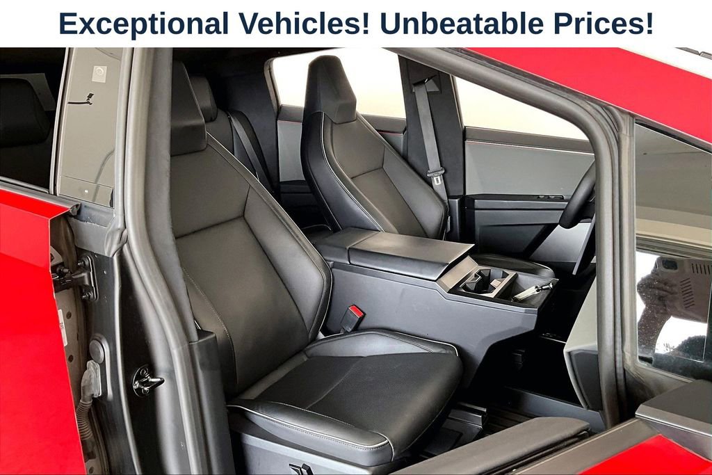 Used 2024 Tesla Cybertruck AWD Crew Cab image 7