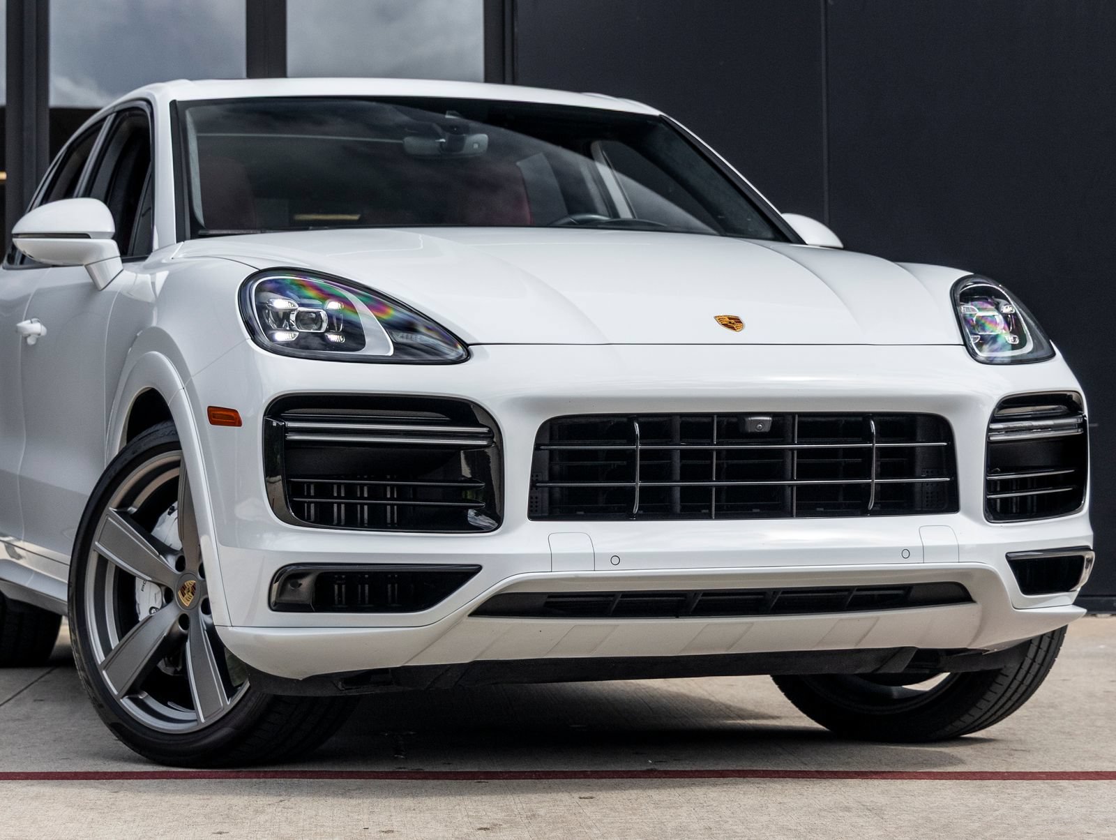 Certified 2023 Porsche Cayenne Turbo AWD/4WD image 9