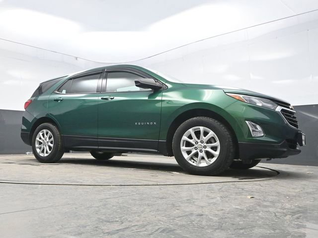 Used 2018 Chevrolet Equinox LS image 31