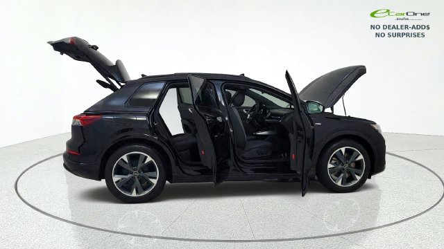 Used 2025 Audi Q4 e-tron Premium w/ Convenience Package AWD/4WD image 21