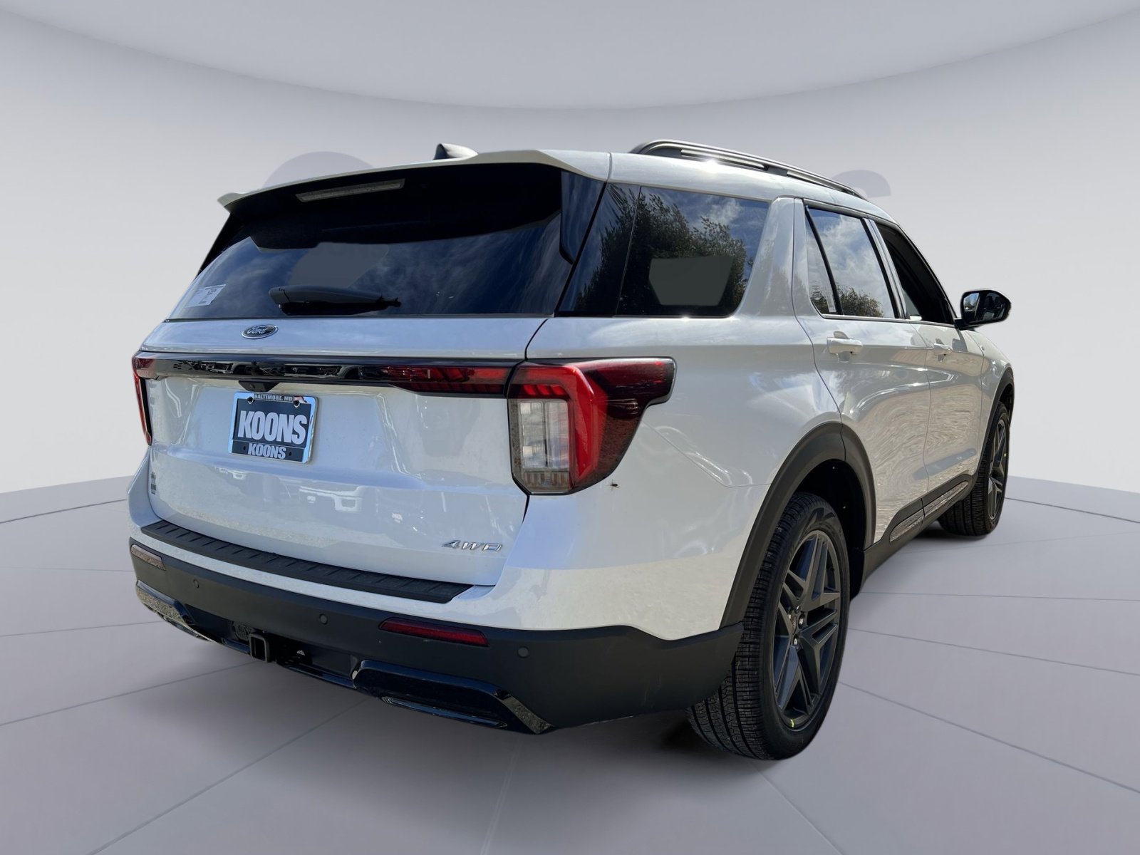 New 2026 Ford Explorer ST-Line w/ ST-Line Street Pack image 7