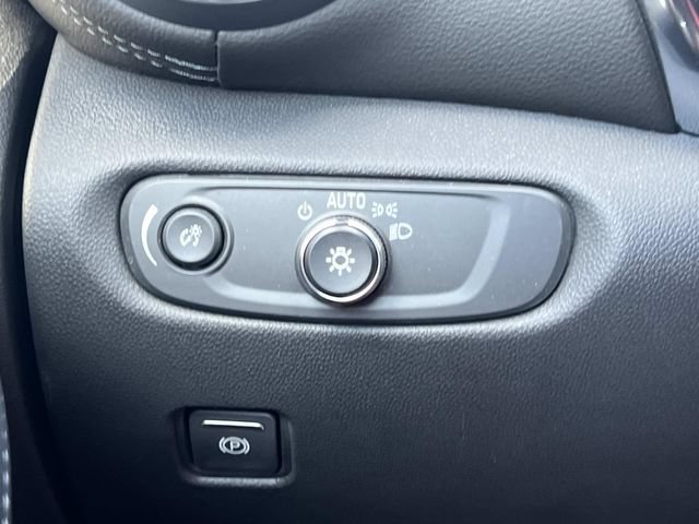 Certified 2021 Chevrolet Blazer LT FWD image 28